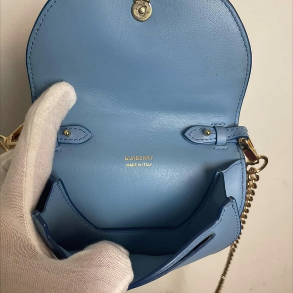 Burbrrry mini purses - Picture 4 of 4